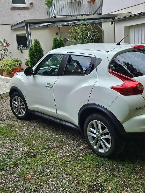 Gebraucht Nissan Juke Visia 117 PS (86 kW) 2011 Weiß SUV