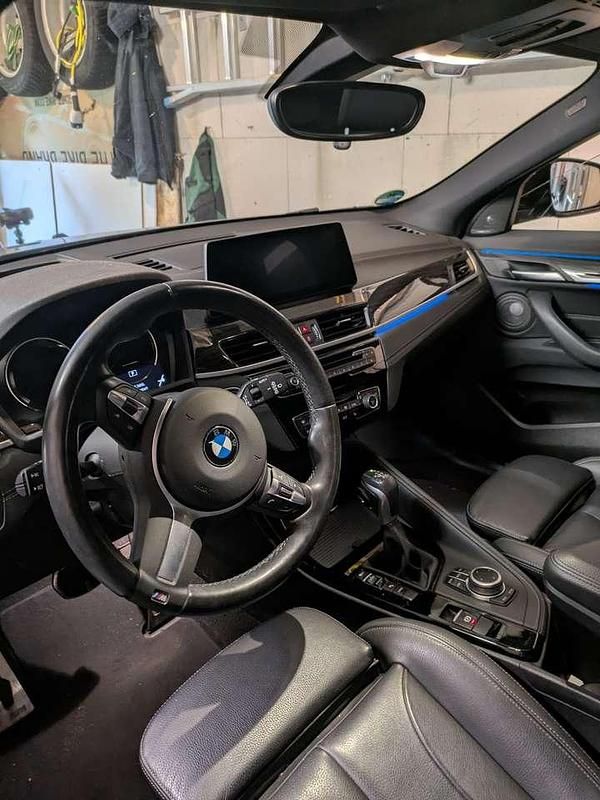 Grau Gebraucht 2021 BMW X2 M Sport SUV | 23.500 € (Guter Preis) - Bild 1/4