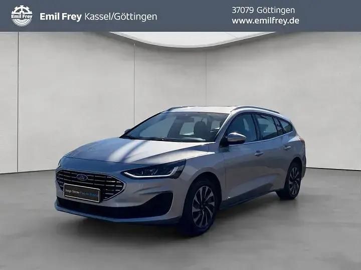 Gebraucht Ford Focus ST-Line 155 PS (114 kW) 2023 Magneticgrau (metallic) Limousine
