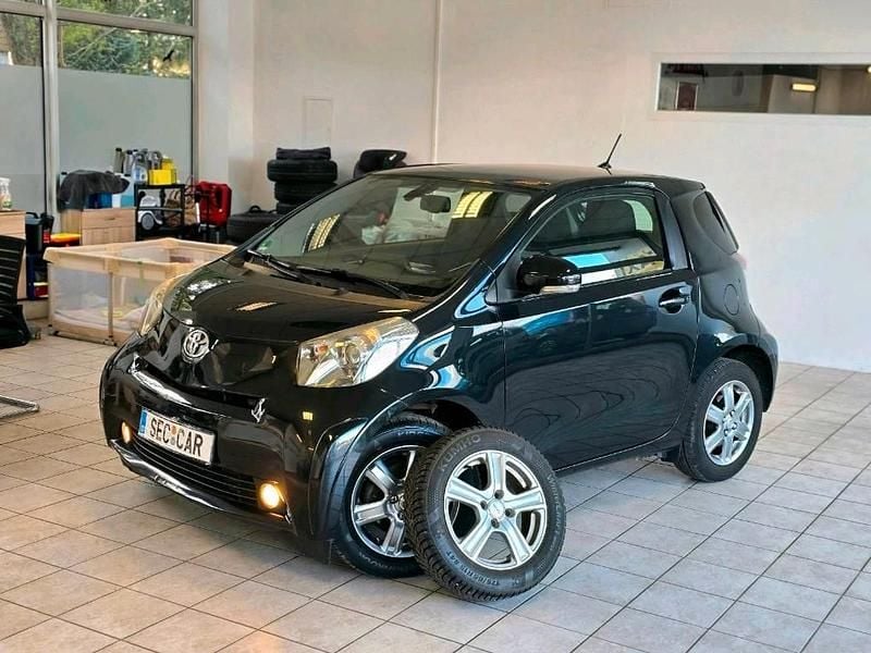 Gebraucht Toyota iQ 68 PS (50 kW) 2009 Schwarz Kleinwagen