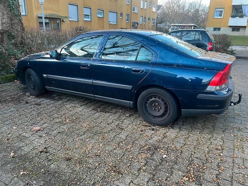 Second-hand Volvo S60 171 CP (125 kW) 2000 Negru Berlinǎ