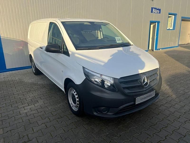 Gebraucht Mercedes Vito 102 PS (75 kW) 2020 Weiß Van