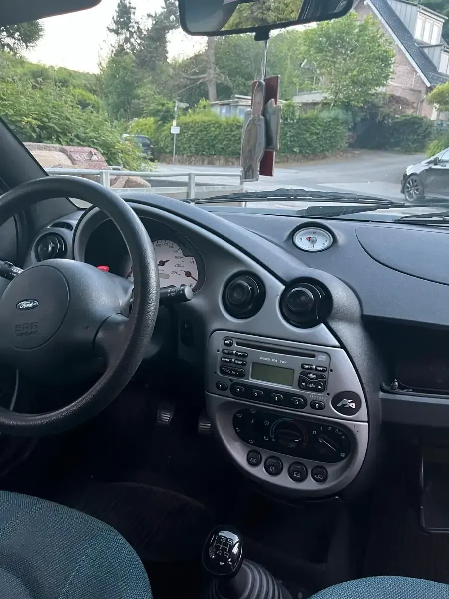 Gebraucht Ford Ka 60 PS (44 kW) 2006 Silber Kleinwagen