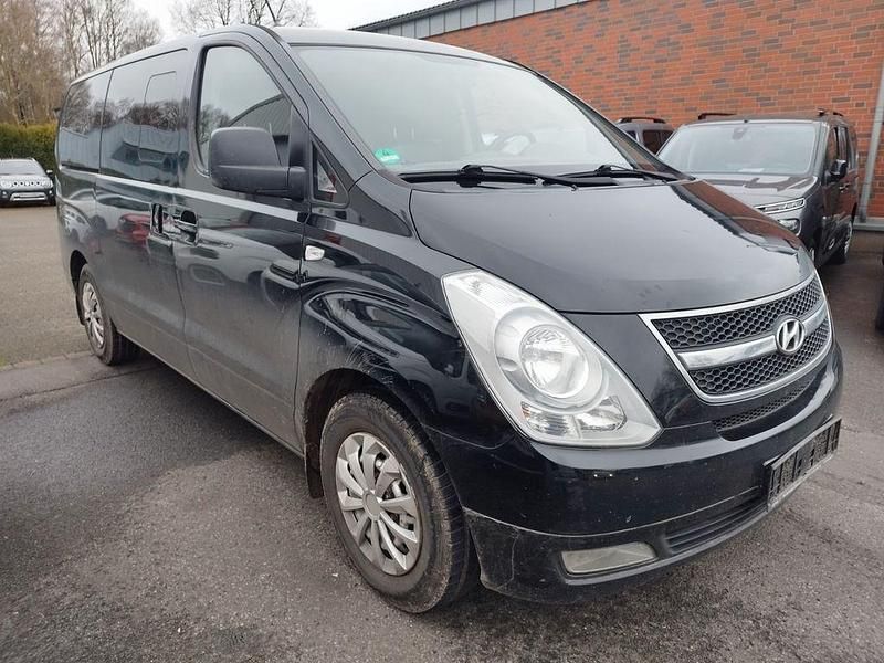 Gebraucht Hyundai H-1 170 PS (125 kW) 2012 Schwarz Van / Kleinbus