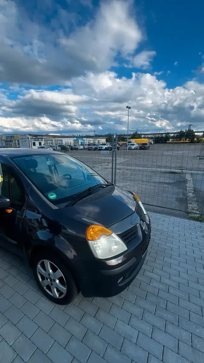 Gebraucht Renault Modus 111 PS (81 kW) 2005 Silber Van / Kleinbus