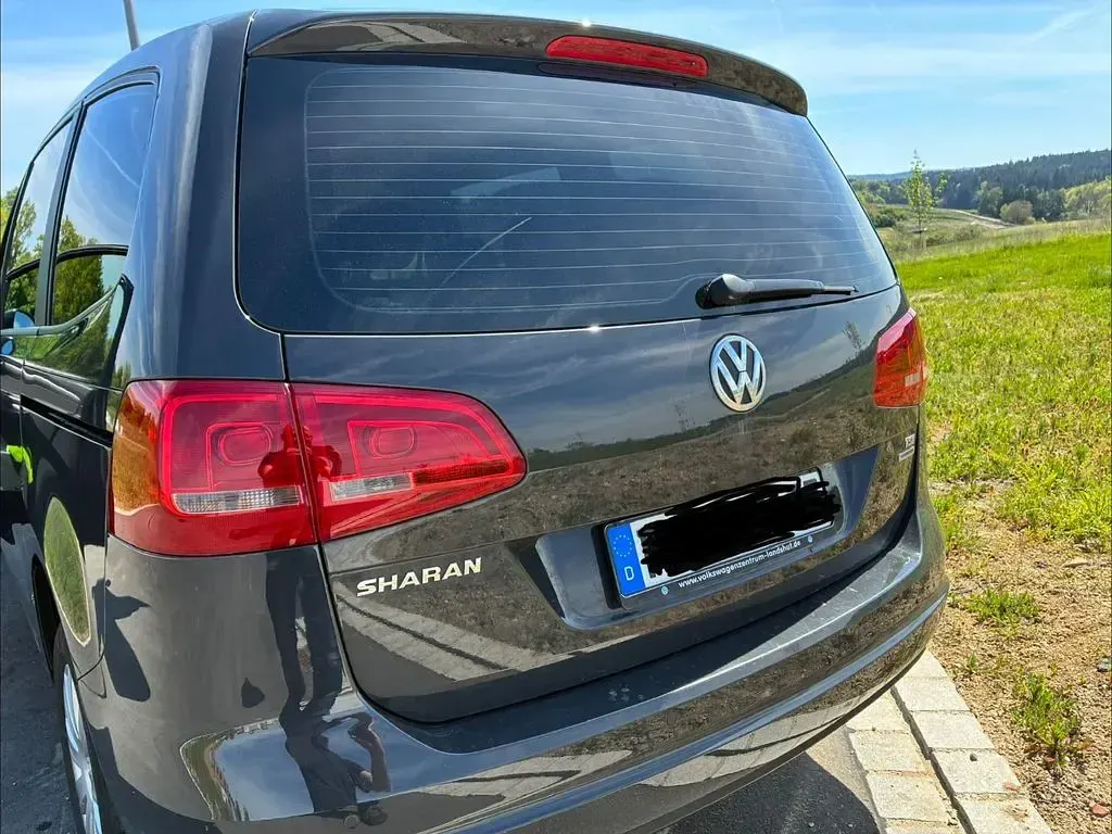 Gebraucht VW Sharan Trendline 150 PS (110 kW) 2011 Grau Van / Kleinbus