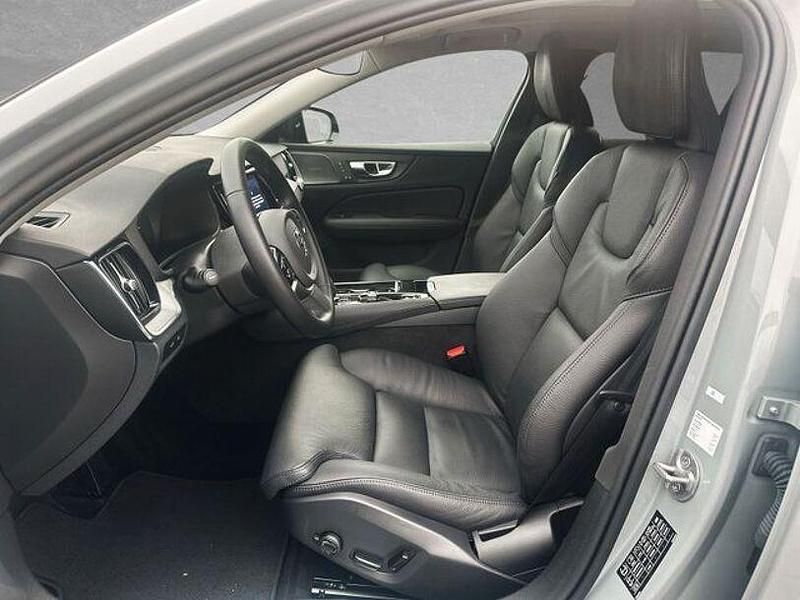 Gebraucht Volvo V60 Plus 349 PS (256 kW) 2025 Vapour grau Kombi