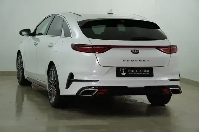 Gebraucht Kia ProCeed GT GT 204 PS (150 kW) 2021 Weiß Kleinwagen