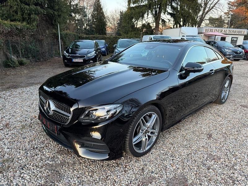 Gebraucht Mercedes E200 AMG 184 PS (135 kW) 2017 Schwarz Coupé