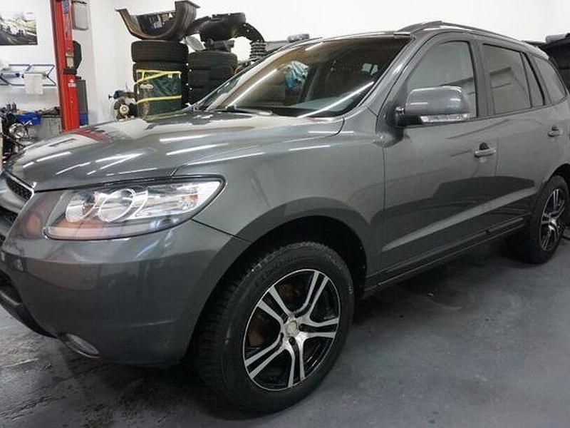 Gebraucht Hyundai Santa Fe 155 PS (114 kW) 2010 Grau SUV