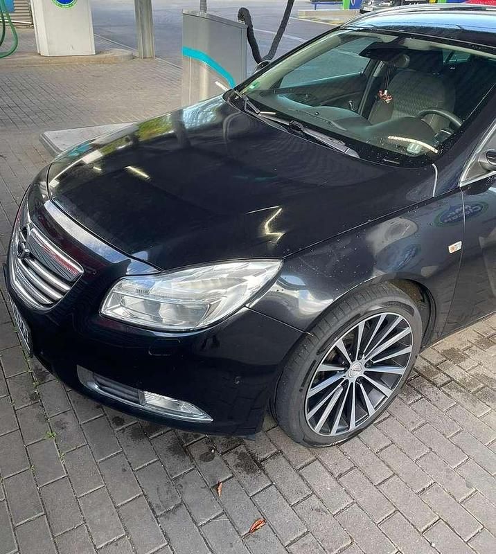 Gebraucht Opel Insignia Edition 163 PS (119 kW) 2014 Schwarz Limousine