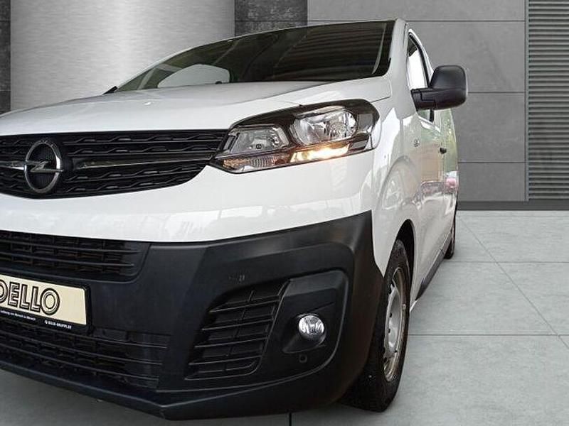 Gebraucht Opel Vivaro Elegance 120 PS (88 kW) 2021 Weiß Van / Kleinbus