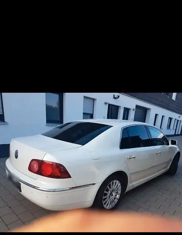 Gebraucht VW Phaeton 239 PS (175 kW) 2009 Weiß Limousine