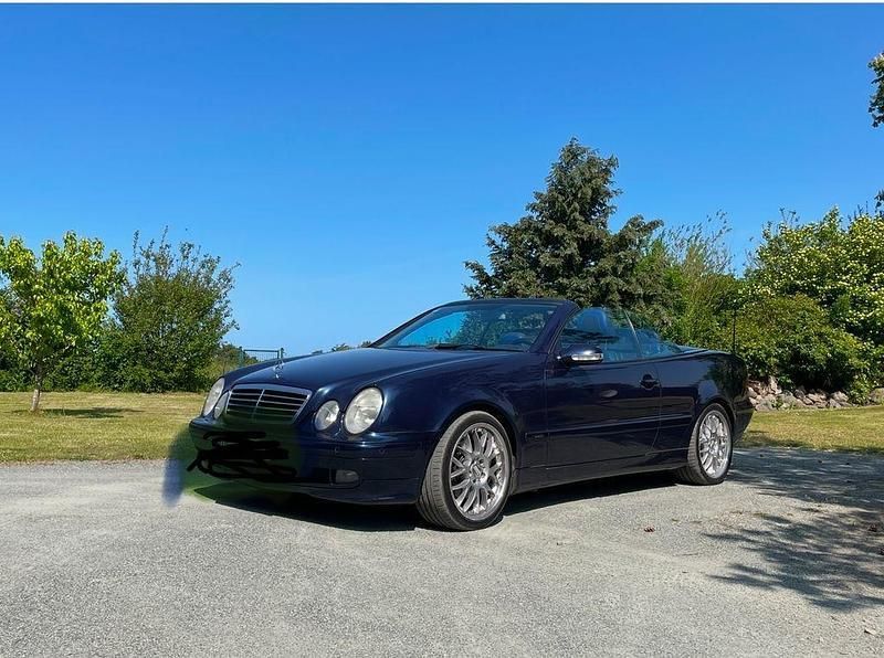 Blau Gebraucht 1999 Mercedes CLK320 Cabrio | 5.000 € (Guter Preis) - Bild 1/4
