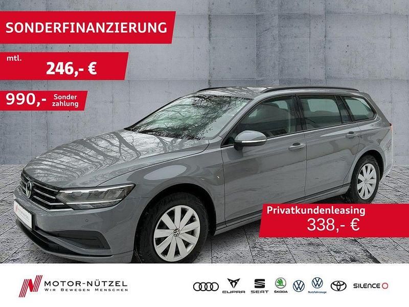 Gebraucht VW Passat Basis 150 PS (110 kW) 2023 Grau Kombi