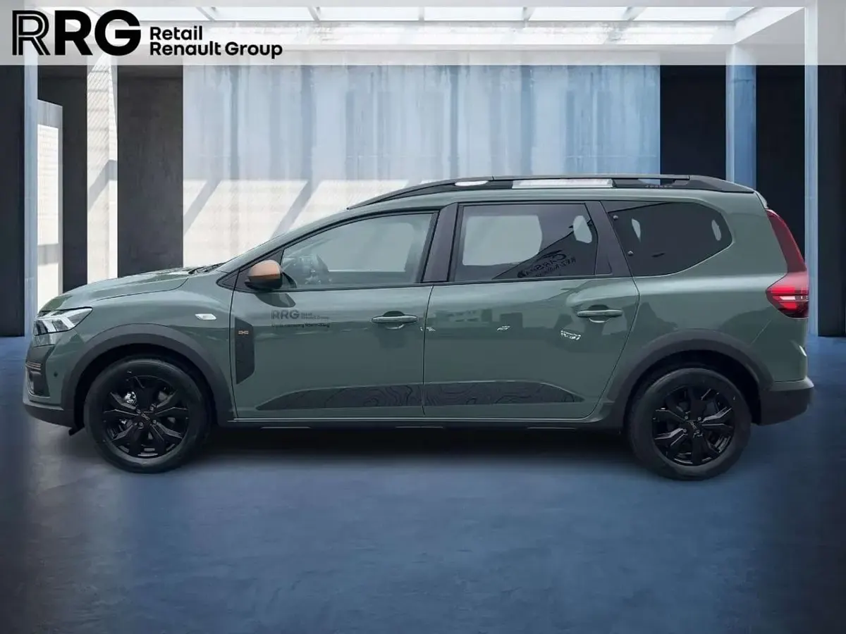 Gebraucht Dacia Jogger Extreme 91 PS (66 kW) 2025 Safarigrüngrau Van / Kleinbus
