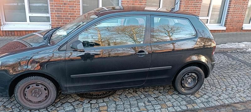 Gebraucht VW Polo 60 PS (44 kW) 2009 Schwarz Kleinwagen