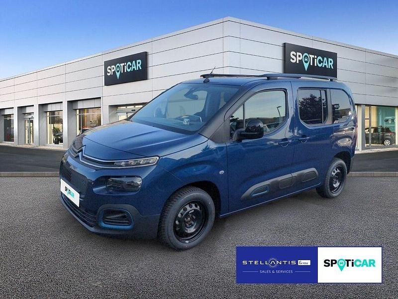 Blau Gebraucht 2023 Citroën e-Berlingo Shine Van / Kleinbus | 22.930 € (Fairer Preis) - Bild 1/4