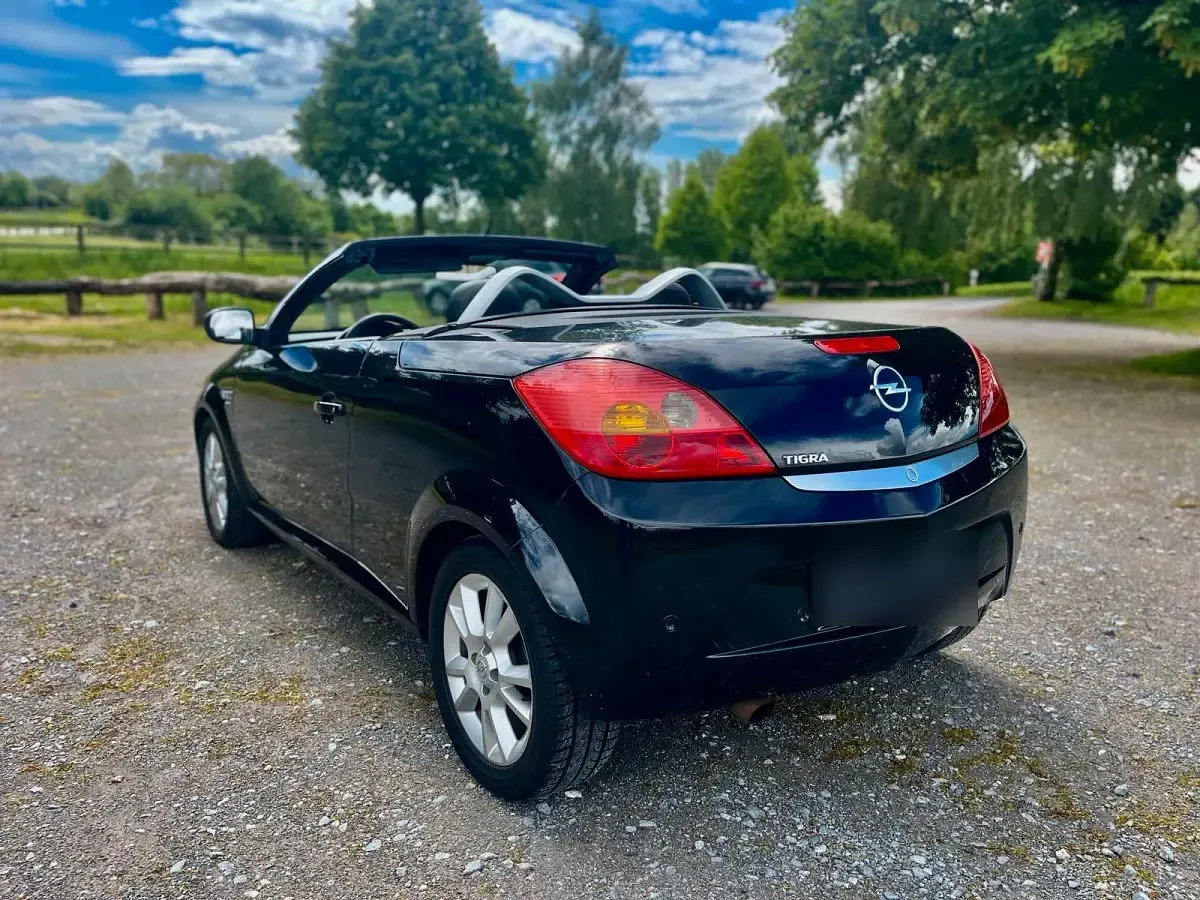 Gebraucht Opel Tigra 90 PS (66 kW) 2006 Schwarz Cabrio