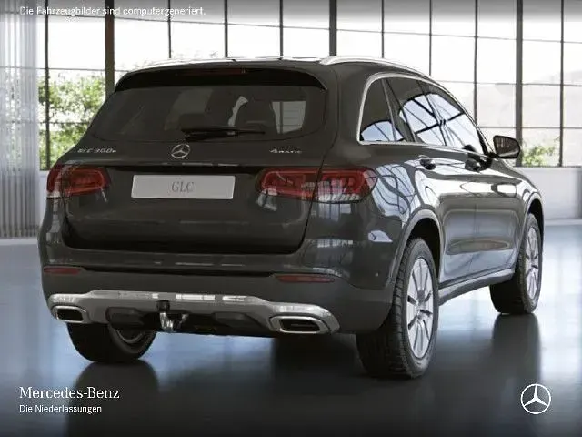 Gebraucht Mercedes GLC300e 320 PS (235 kW) 2021 SUV