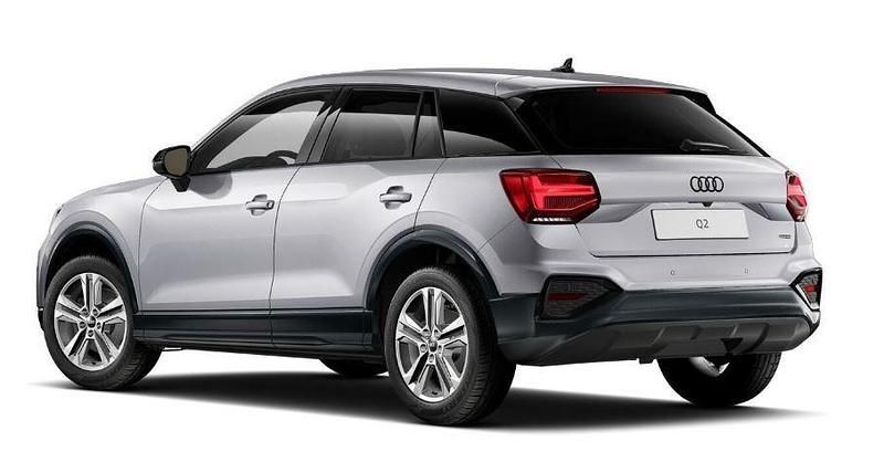 Neu Audi Q2 Advanced 150 PS (110 kW) 2026 Silber SUV