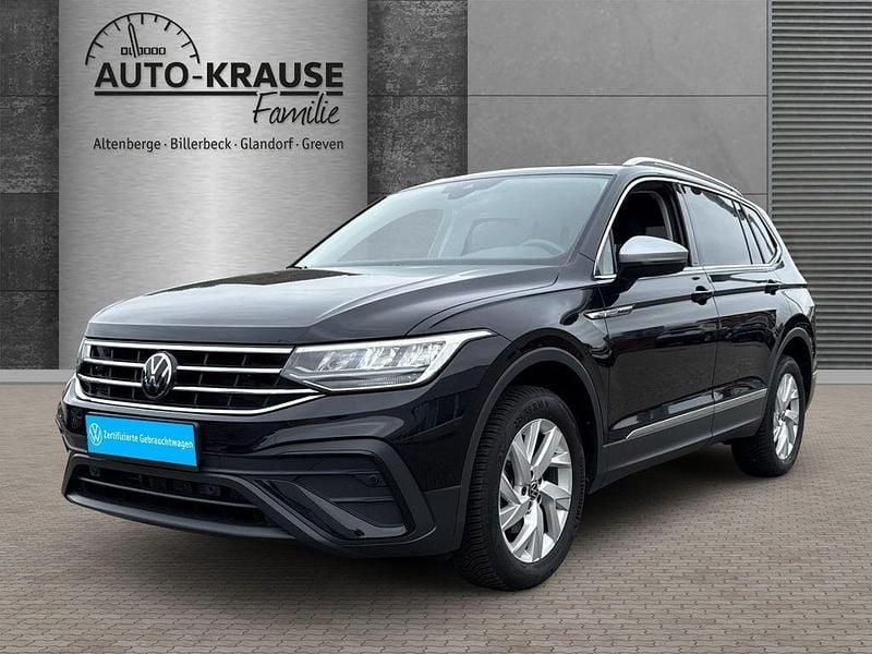 Schwarz Gebraucht 2024 VW Tiguan Allspace Life SUV | 33.990 € (Fairer Preis) - Bild 1/4