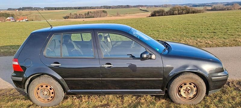Gebraucht VW Golf IV Edition 75 PS (55 kW) 2003 Schwarz Limousine