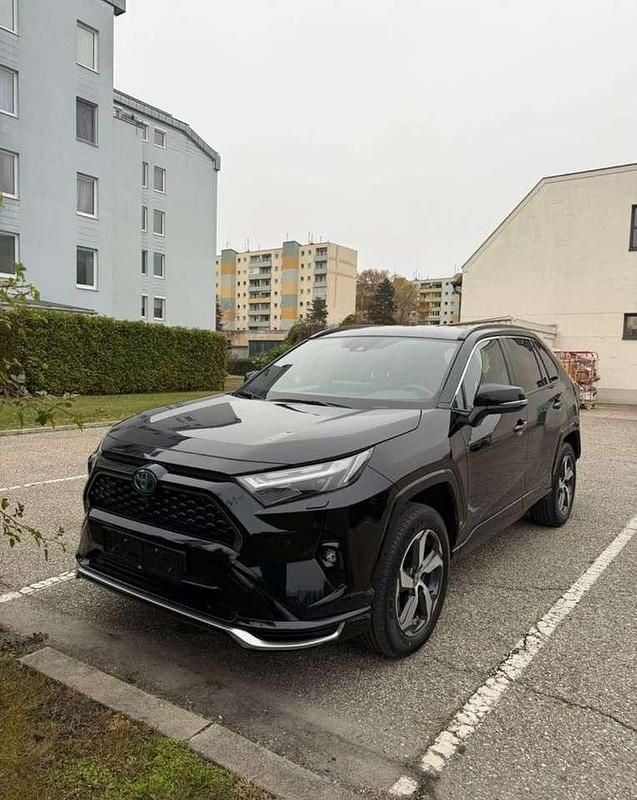 Gebraucht 2024 Toyota RAV4 Hybrid Style SUV | 44.000 € (Superpreis) - Bild 1/4