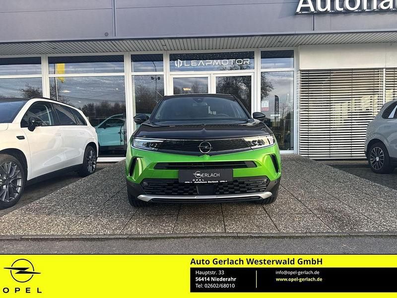 Gebraucht Opel Mokka-e Ultimate 100 kW (136 PS) 2022 Mamba green met SUV