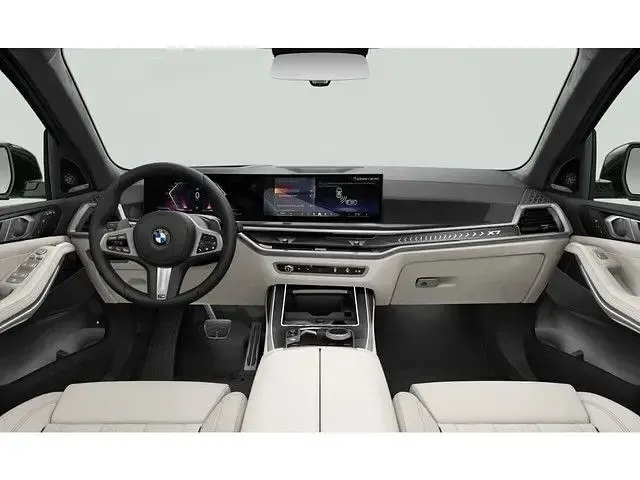 Gebraucht BMW X7 Sport Line 352 PS (258 kW) 2025 Schwarz SUV