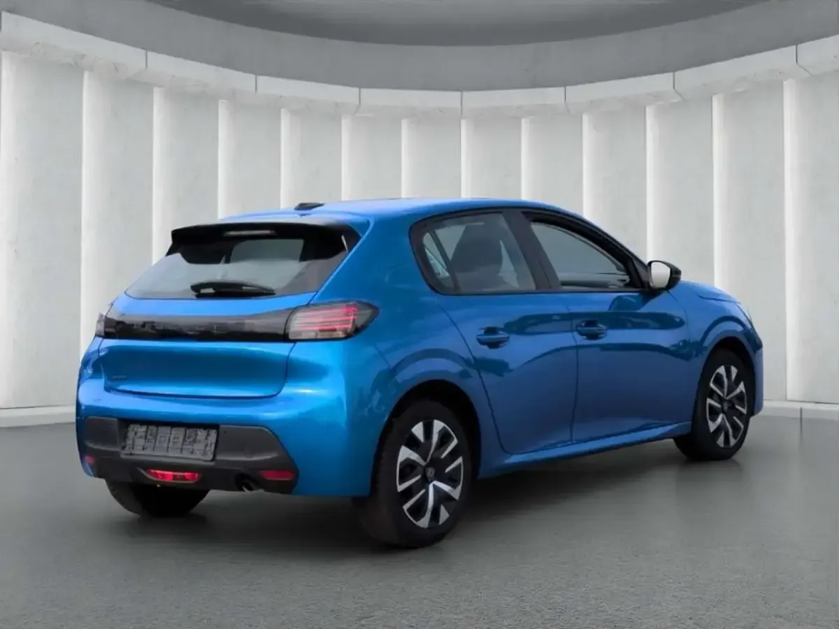 Gebraucht Peugeot 208 Active 75 PS (55 kW) 2024 Blau Kleinwagen