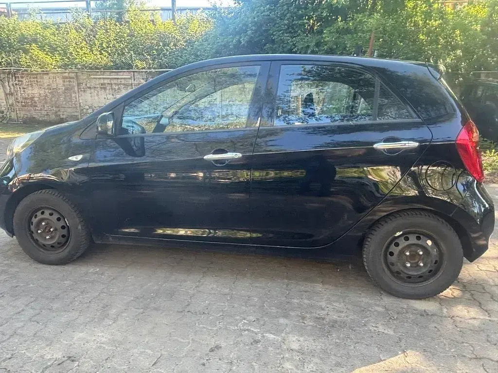 Używany Kia Picanto Edition 7 69 KM (50 kW) 2011 Czarny Hatchback