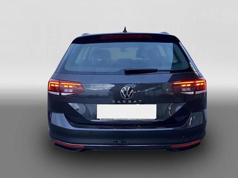 Usata VW Passat 150 CV (110 kW) 2022 Grigio Station wagon
