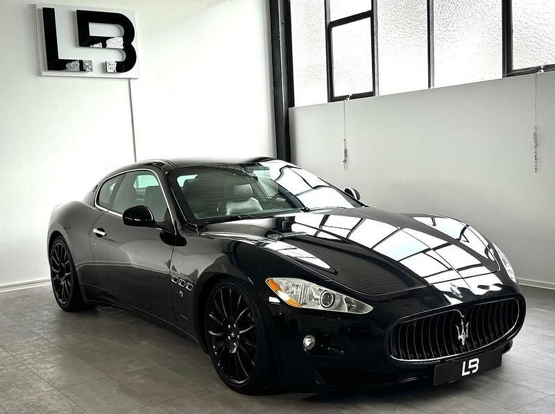 Schwarz Gebraucht 2011 Maserati Granturismo Coupé | 49.900 € (Fairer Preis) - Bild 1/4