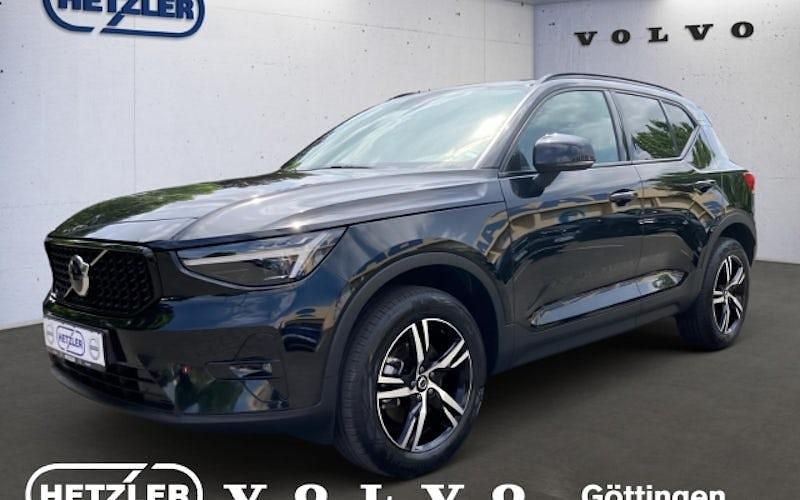 Schwarz Gebraucht 2024 Volvo XC40 Plus SUV | 39.650 € (Etwas zu teuer) - Bild 1/4