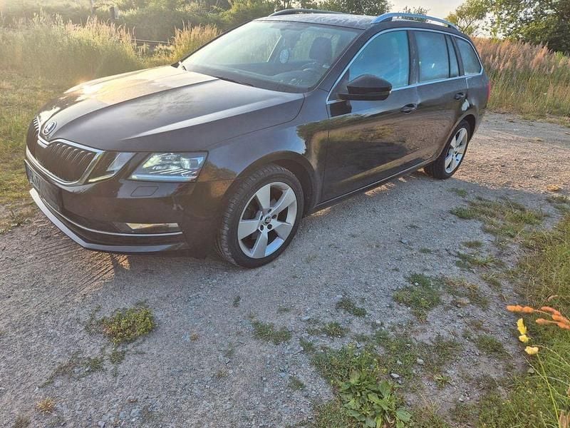 Gebraucht Skoda Octavia Style 150 PS (110 kW) 2017 Schwarz Kombi