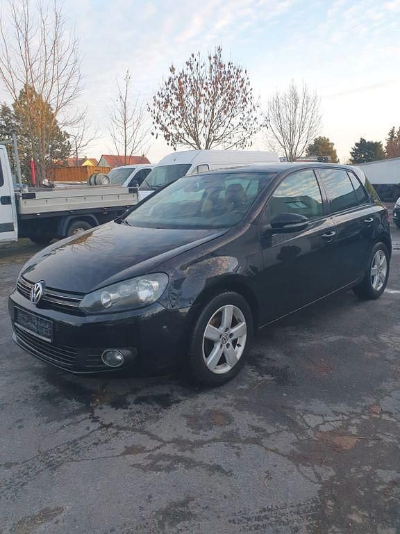Gebraucht VW Golf VI Style 105 PS (77 kW) 2010 Schwarz Kleinwagen