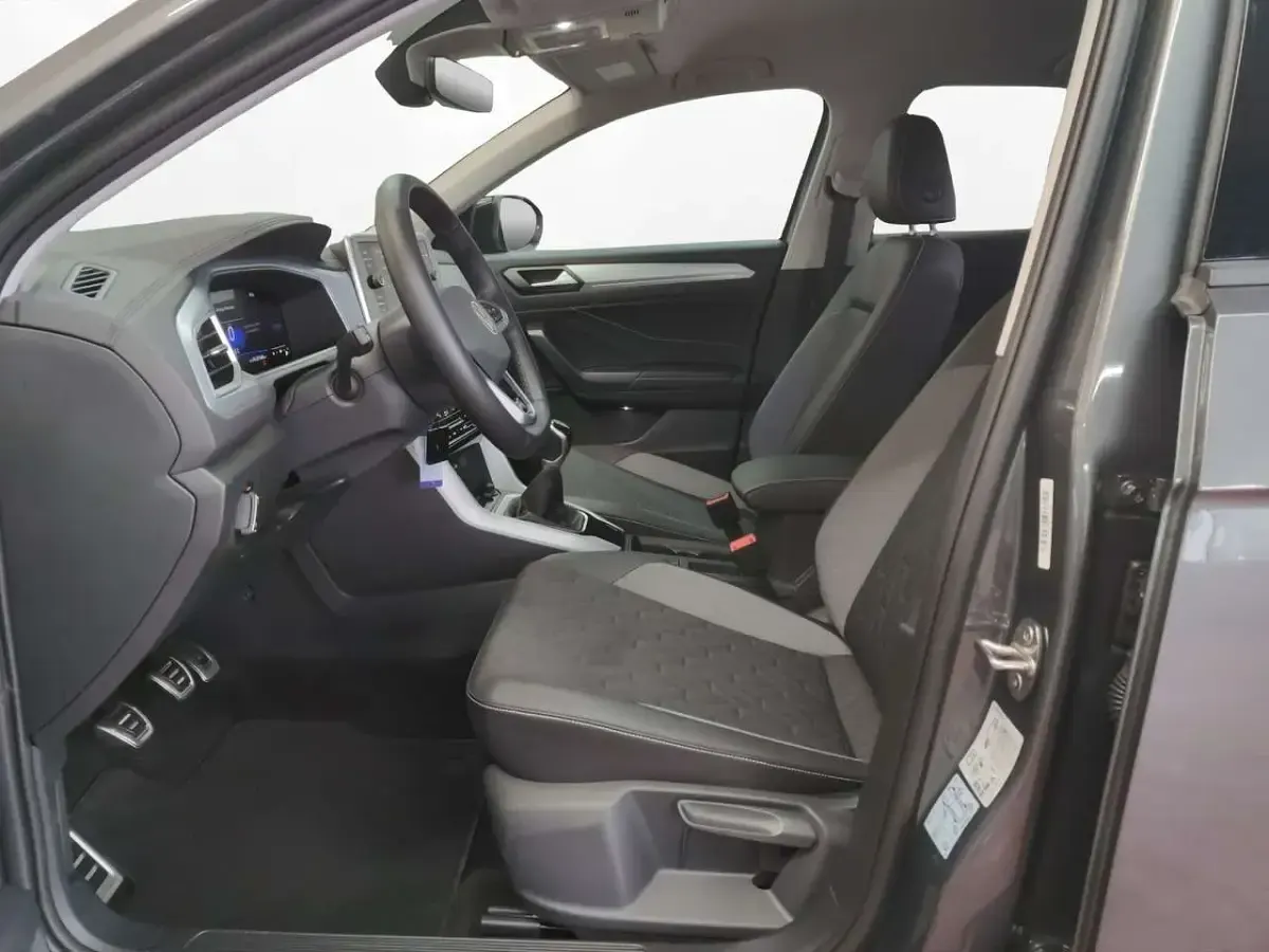 Gebraucht VW T-Roc Goal 116 PS (85 kW) 2025 Grau SUV