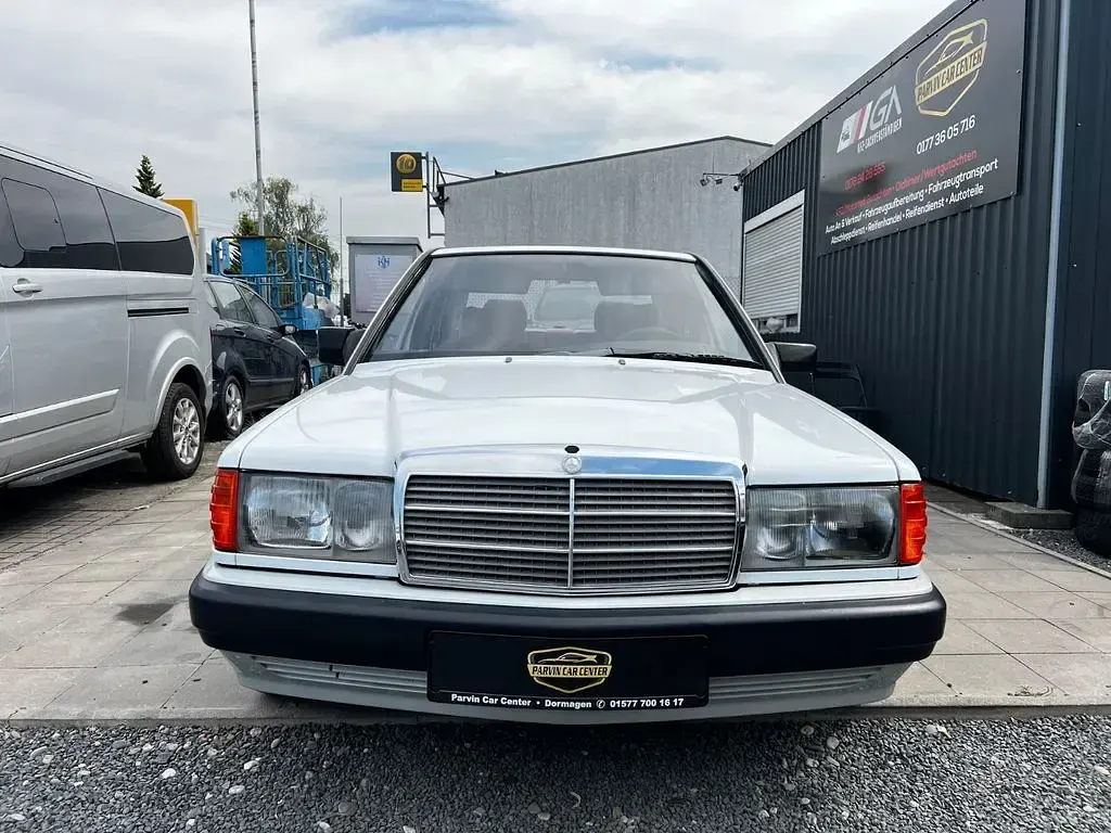 Gebraucht Mercedes 190 109 PS (80 kW) 1991 Limousine