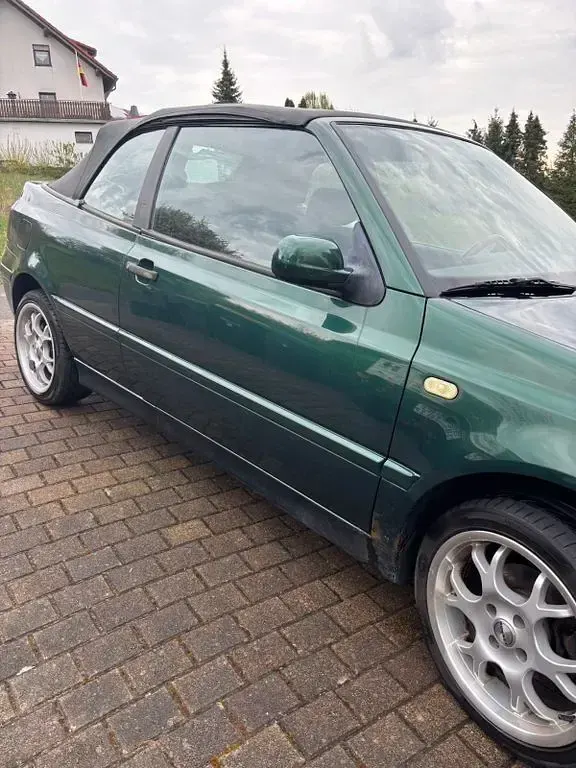 Gebraucht VW Golf Trendline 101 PS (74 kW) 2000 Grün Cabrio
