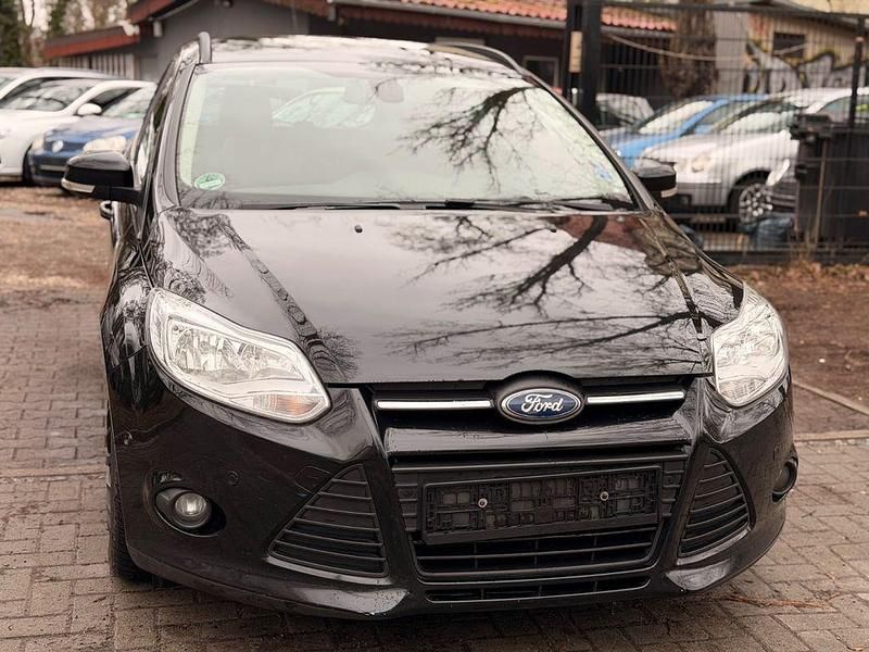 Usata Ford Focus 116 CV (85 kW) 2013 Nero Berlina