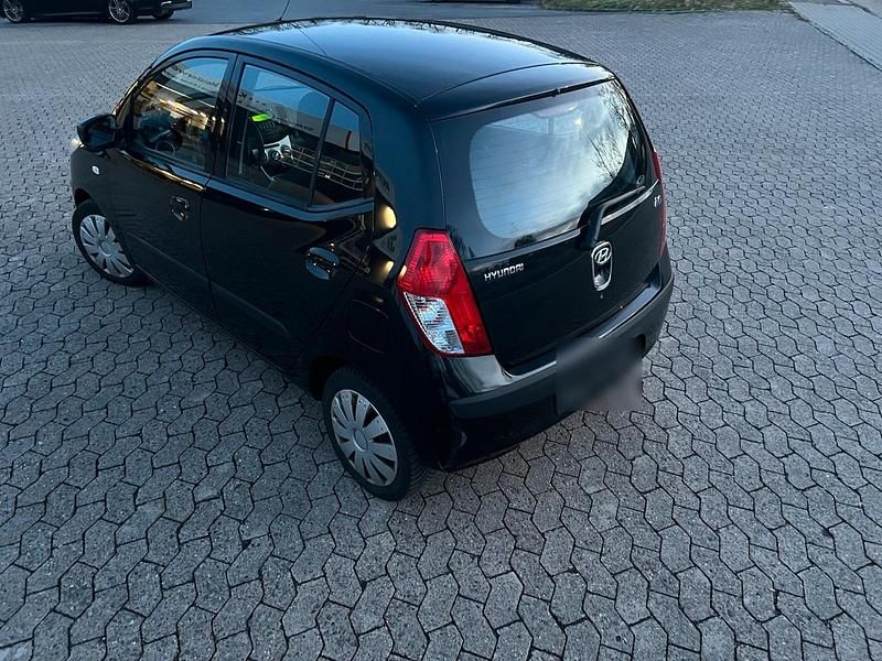 Gebraucht Hyundai i10 68 PS (50 kW) 2008 Schwarz Kleinwagen