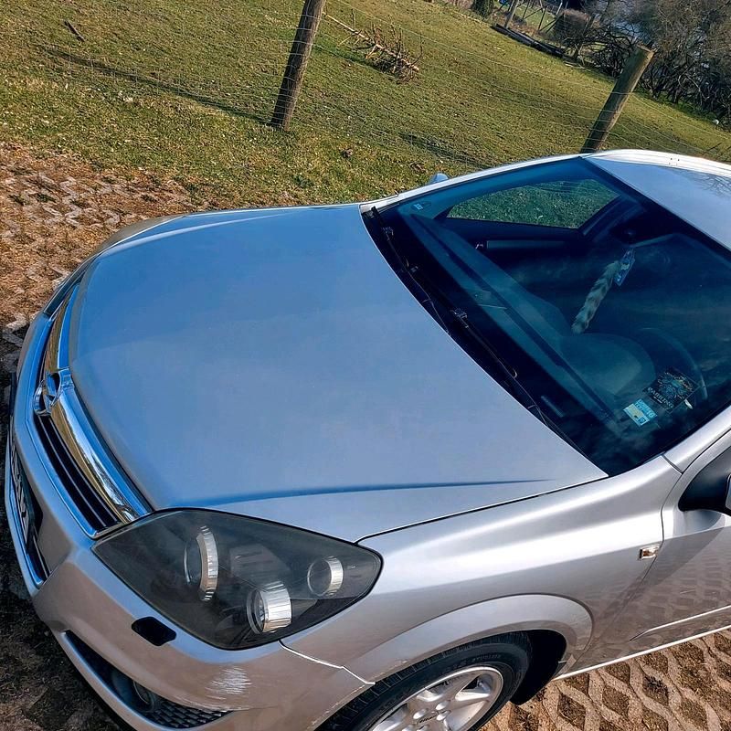 Gebraucht Opel Astra 140 PS (102 kW) 2008 Silber Kombi