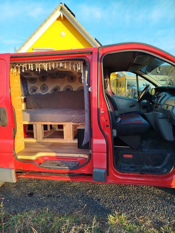 Gebraucht Opel Vivaro 82 PS (60 kW) 2002 Rot Van / Kleinbus