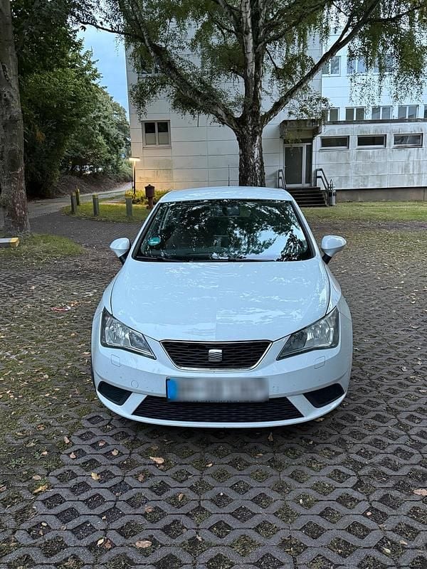 Weiß Gebraucht 2013 Seat Ibiza Kleinwagen | 3.400 € - Bild 1/4