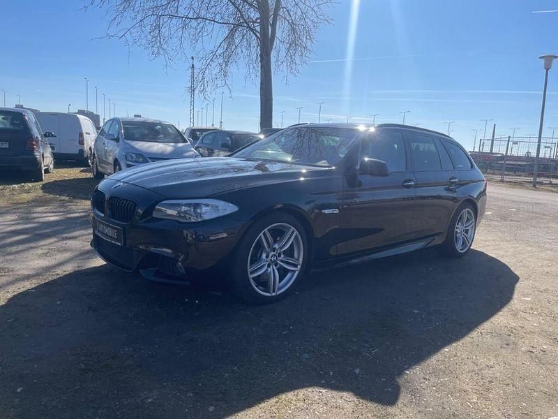 Schwarz Gebraucht 2012 BMW 550 M Sport Kombi | 19.999 € (Teuer) - Bild 1/4