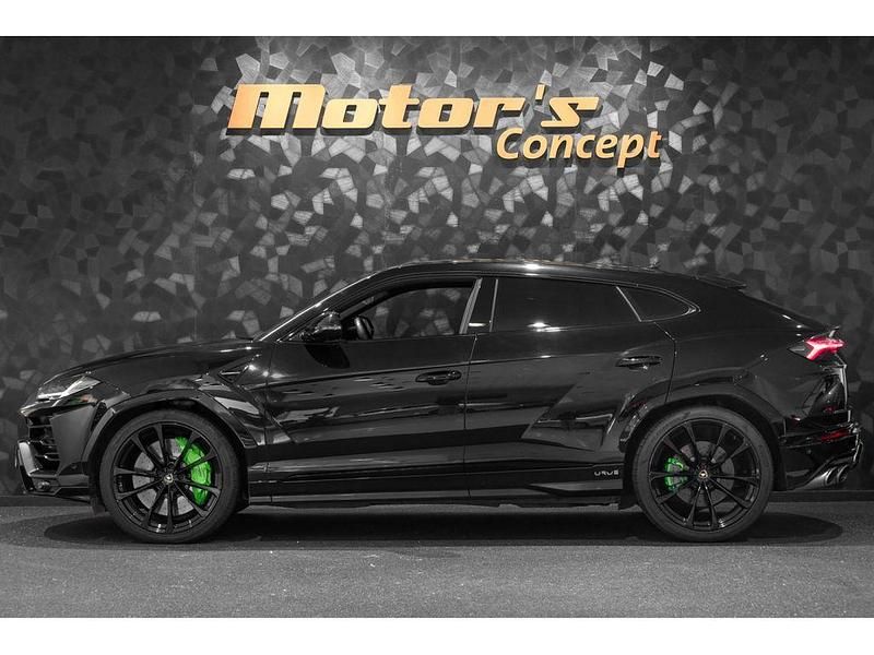 Second-hand Lamborghini Urus 650 CP (478 kW) 2021 Negru SUV