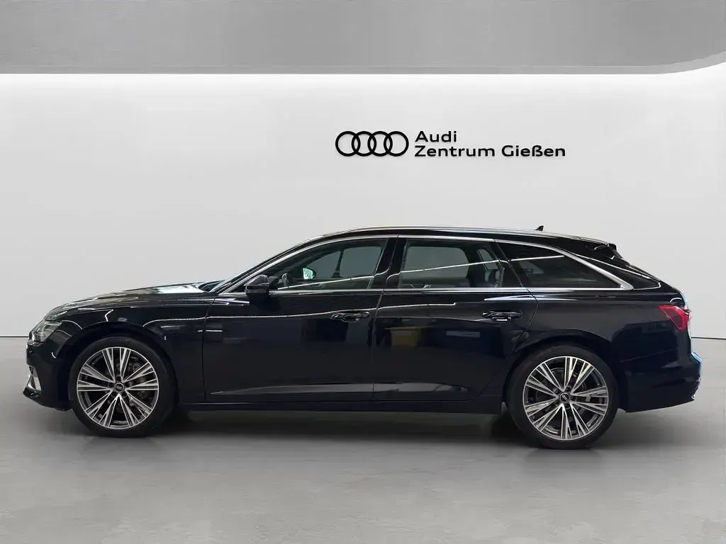 Gebraucht Audi A6 Sport 204 PS (150 kW) 2023 Mythosschwarz metallic Kombi