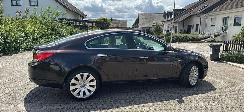 Gebraucht Opel Insignia Active 160 PS (117 kW) 2012 Braun Limousine
