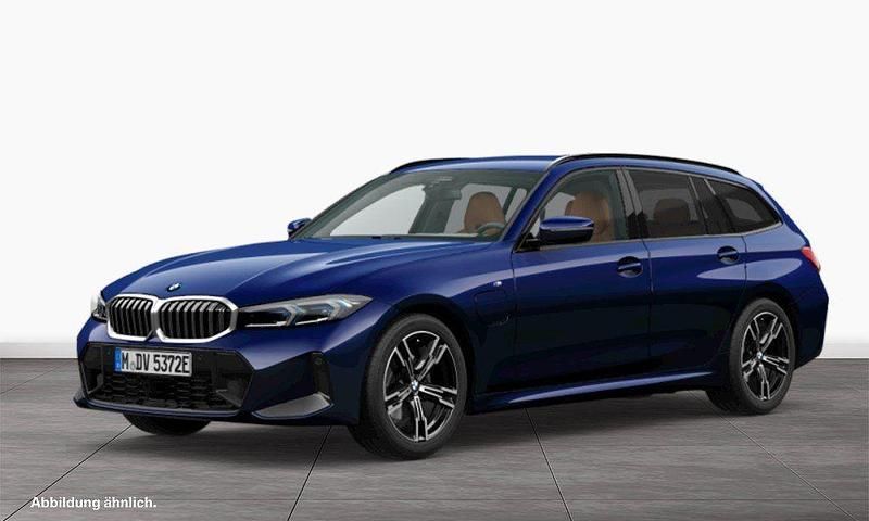 Blau Gebraucht 2022 BMW 320e M Sport Kombi | 33.990 € (Etwas zu teuer) - Bild 1/3